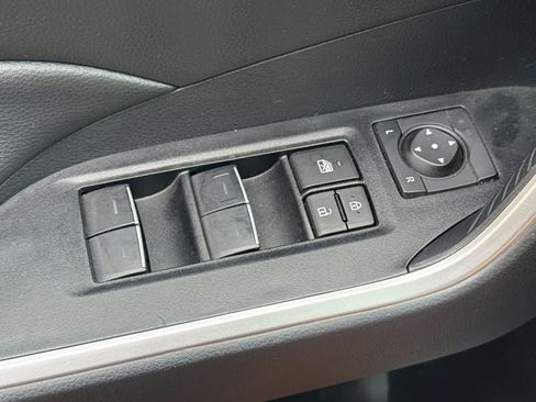 Used 2024 Toyota RAV4 XLE AWD/4WD image 13