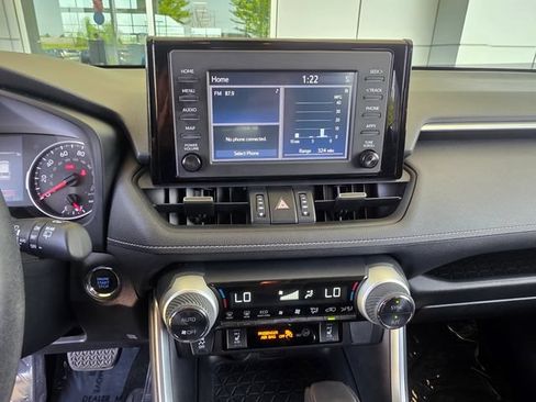 Used 2019 Toyota RAV4 XLE Premium w/ Cold Weather Package AWD/4WD image 28