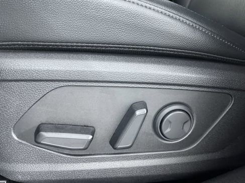 Used 2025 Kia Sportage EX image 33