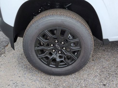New 2026 Chevrolet Colorado W/T w/ WT Custom Package RWD image 11