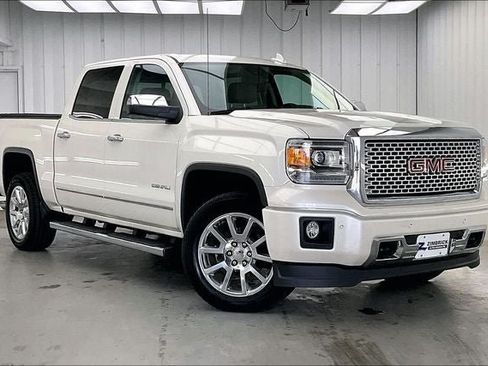 Used 2015 GMC Sierra 1500 Denali w/ Driver Alert Package AWD/4WD image 35