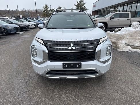Used 2024 Mitsubishi Outlander SEL image 36