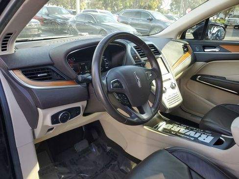 Used 2019 Lincoln MKC Select w/ Select Plus Package image 18