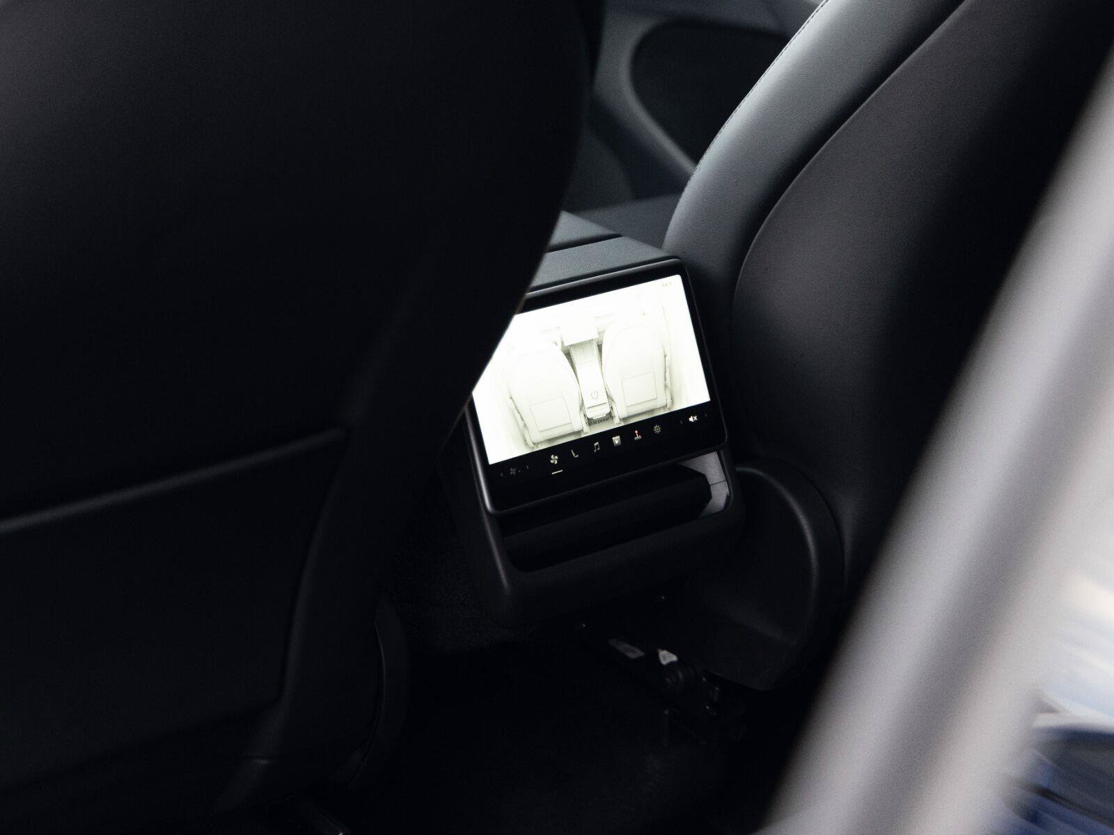 Used 2026 Tesla Model Y Long Range AWD/4WD image 16