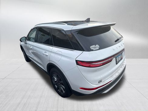 Used 2021 Lincoln Corsair AWD w/ Premium Package image 10