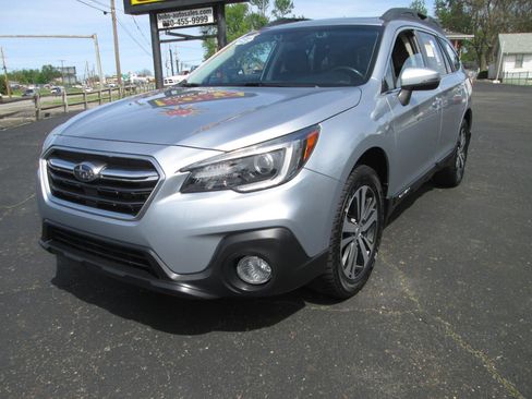 Used 2019 Subaru Outback 2.5i Limited AWD/4WD image 12
