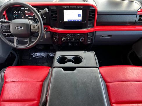 Used 2023 Ford F250 XLT w/ FX4 Off-Road Package image 13
