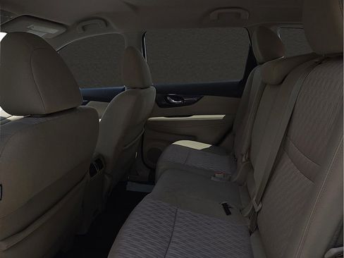 Used 2019 Nissan Rogue SV w/ Premium Package FWD image 9