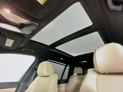 Used 2021 BMW X7 xDrive40i w/ M Sport Package AWD/4WD image 23