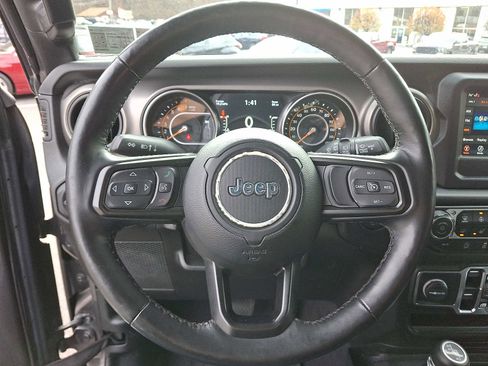 Used 2021 Jeep Wrangler Unlimited Sport image 21