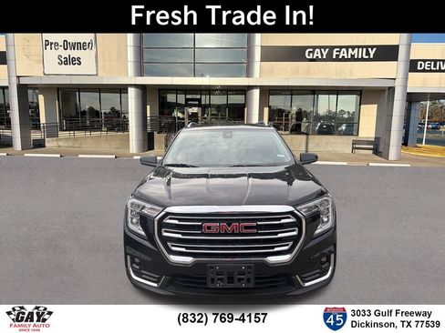 Used 2023 GMC Terrain SLT w/ Infotainment Package II AWD/4WD image 2