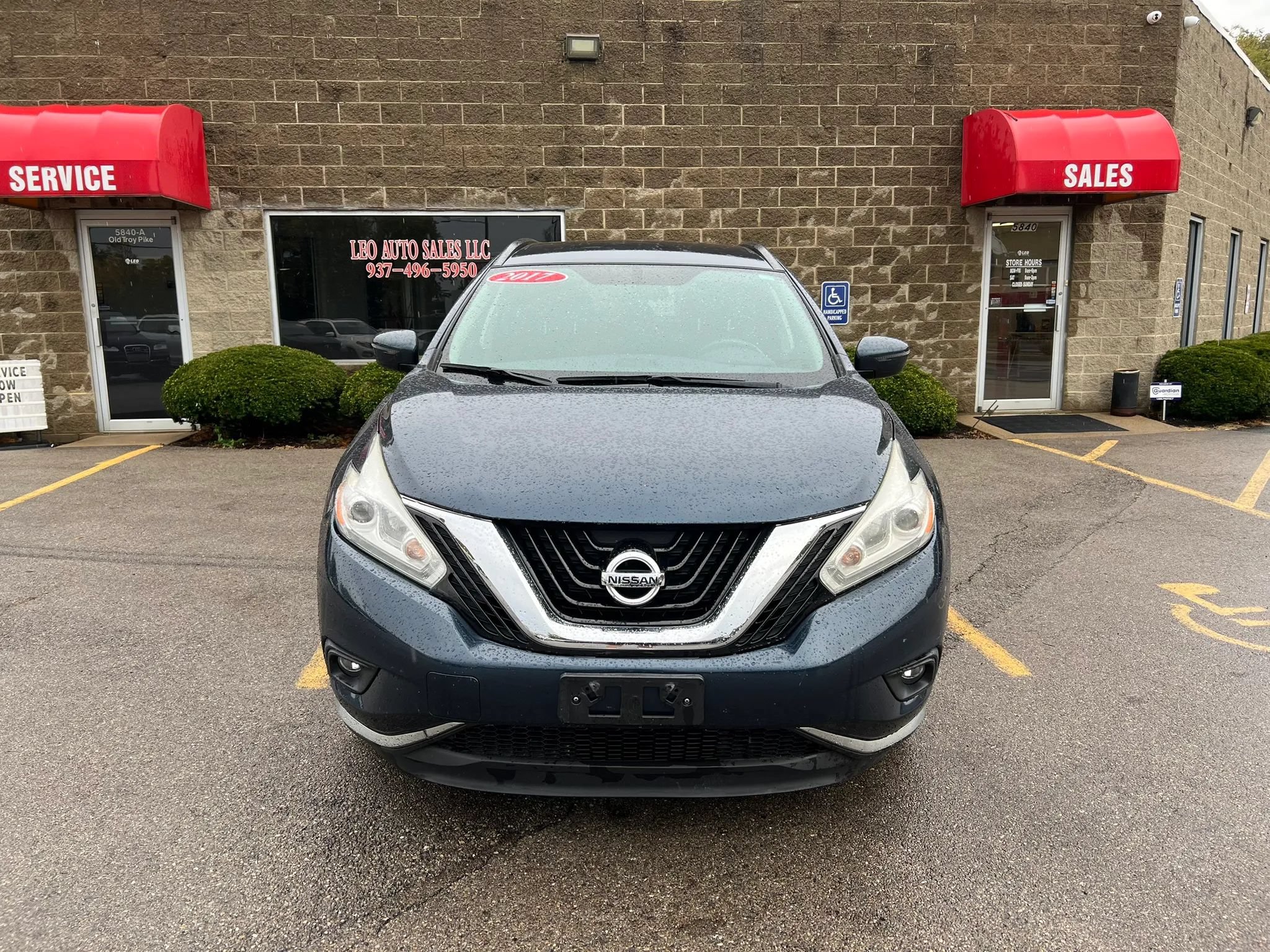 Used 2017 Nissan Murano SV AWD/4WD image 2
