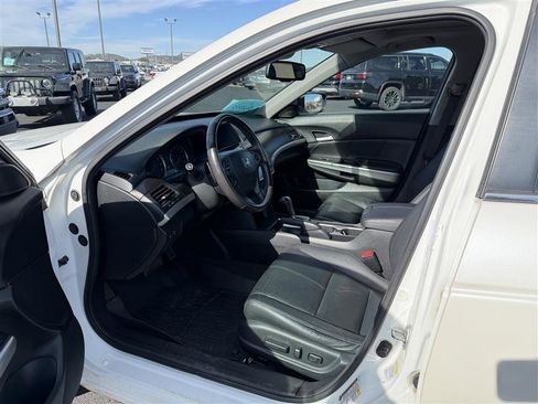 Used 2014 Honda Crosstour EX-L image 7