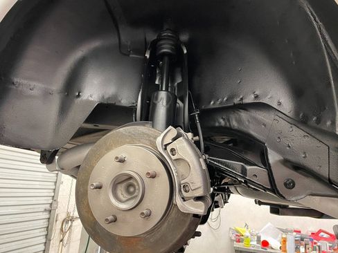 Used 1991 Cadillac Allante image 34