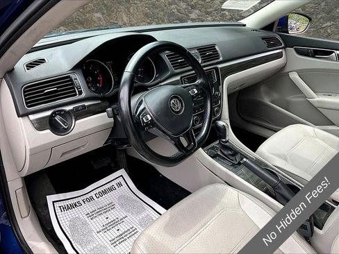 Used 2016 Volkswagen Passat 1.8T SE FWD image 12