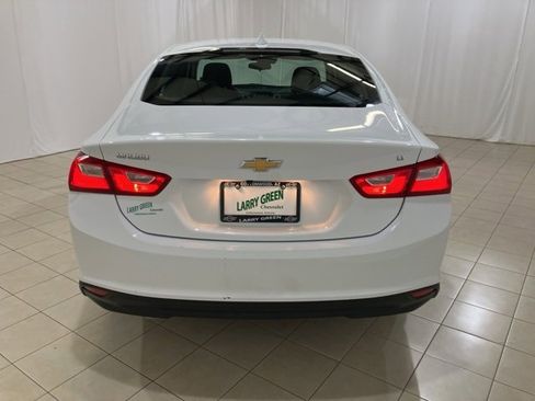 Used 2023 Chevrolet Malibu LT image 4