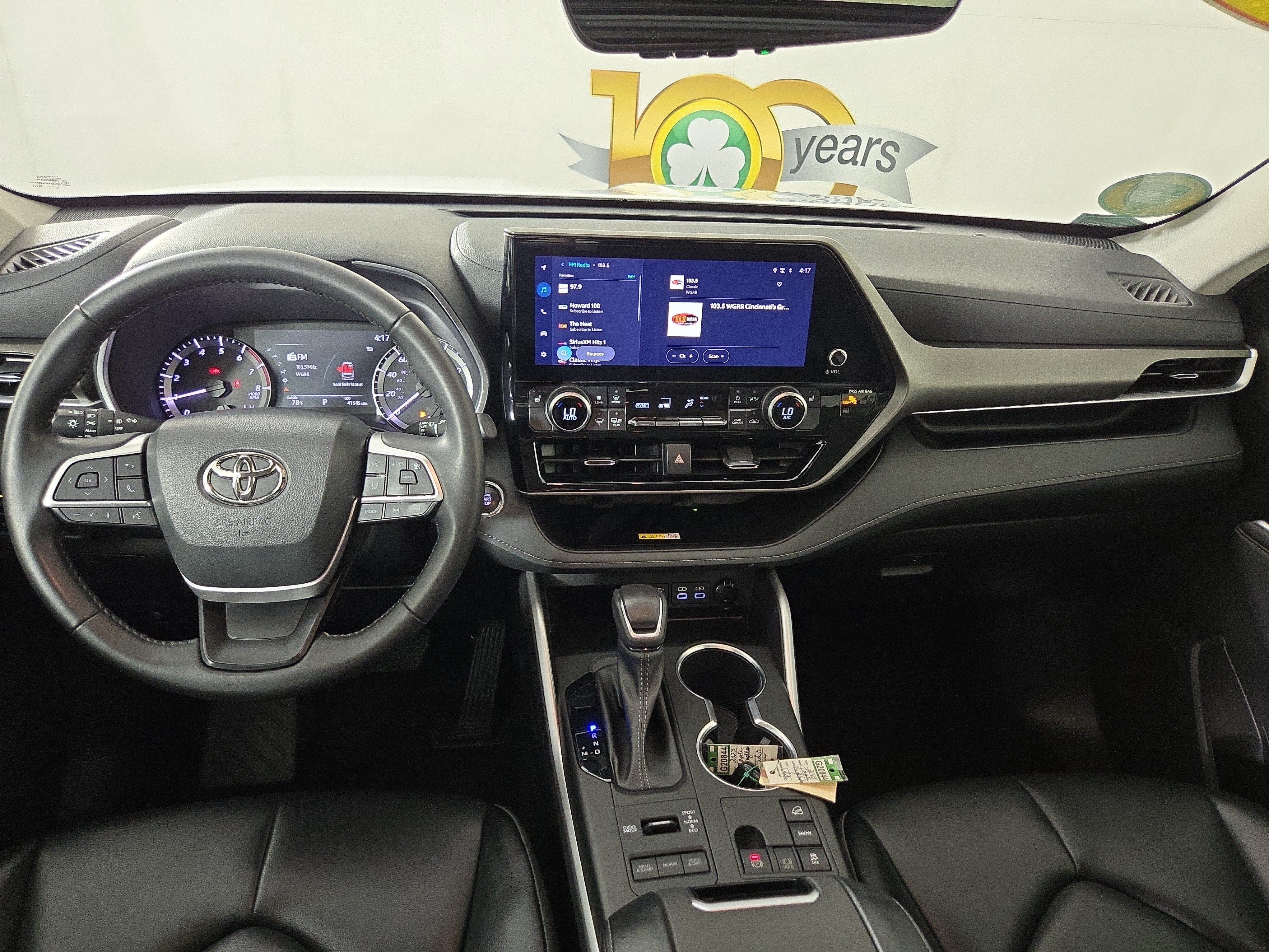 Used 2023 Toyota Highlander XLE AWD/4WD image 14