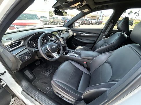 Used 2023 INFINITI QX50 Sport image 18