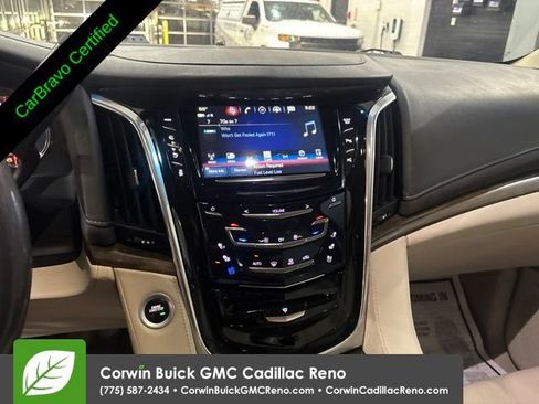 Used 2018 Cadillac Escalade 4WD w/ LPO, Radiant Package image 21