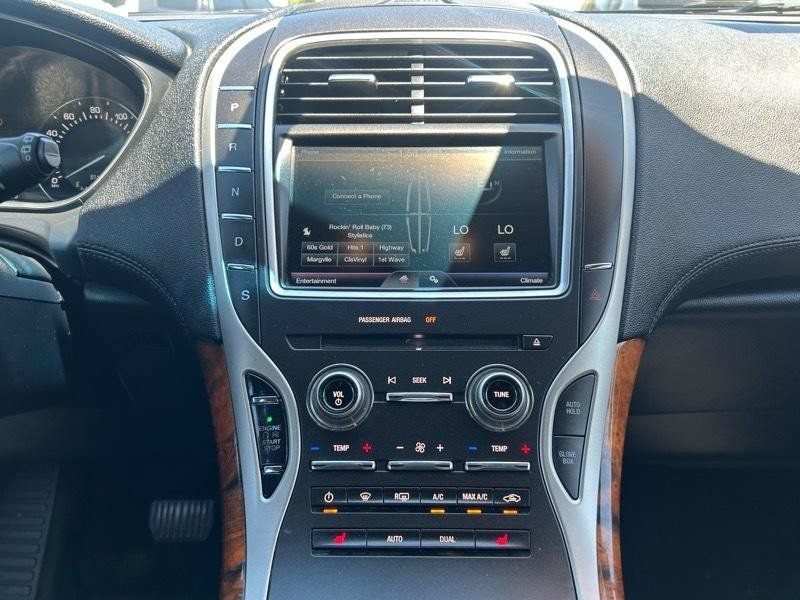Used 2016 Lincoln MKX Select FWD image 12