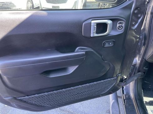 Used 2020 Jeep Wrangler Unlimited Sport S image 25