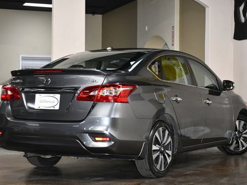 Used 2019 Nissan Sentra SL image 5