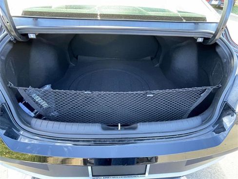 Certified 2025 Hyundai Elantra Sport image 8