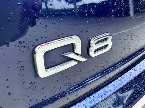 Used 2021 Audi Q8 Premium Plus w/ Premium Plus Package AWD/4WD image 33