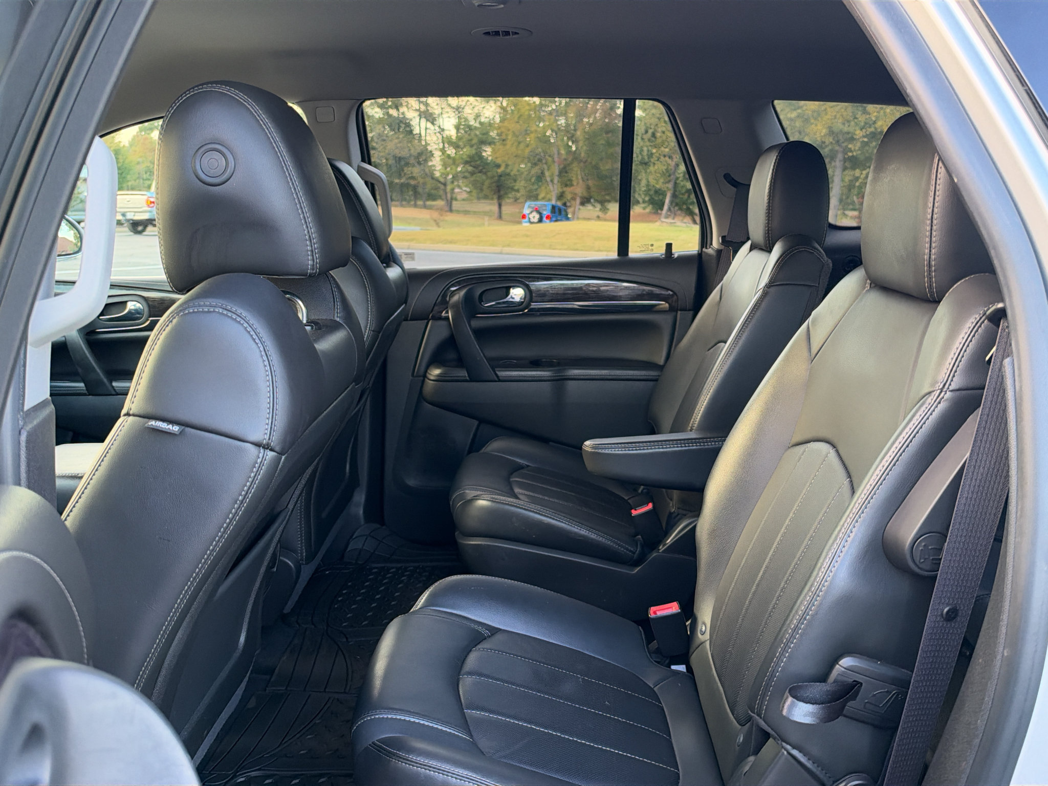 Used 2015 Buick Enclave Leather FWD image 13