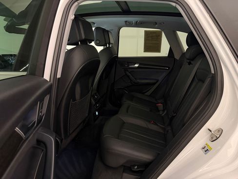 Used 2020 Audi Q5 2.0T Premium Plus AWD/4WD image 24