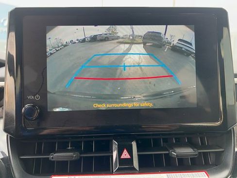 Used 2025 Toyota Corolla SE image 23