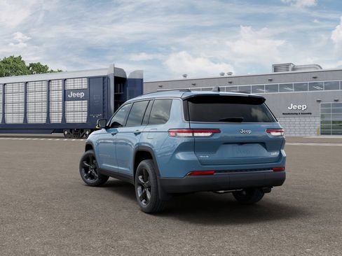 New 2026 Jeep Grand Cherokee L Limited AWD/4WD image 3