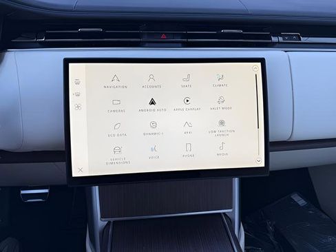 New 2026 Land Rover Range Rover SE image 20