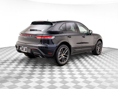 Certified 2026 Porsche Macan AWD/4WD image 8