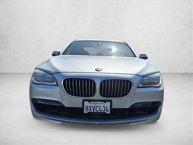 Used 2013 BMW 750i RWD image 2