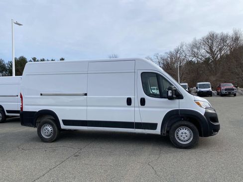New 2026 RAM ProMaster 2500 w/ Convenience Group image 2