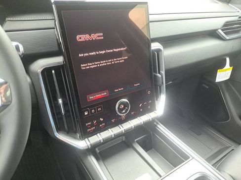 New 2026 GMC Acadia Elevation w/ Elevation Premium Package image 19