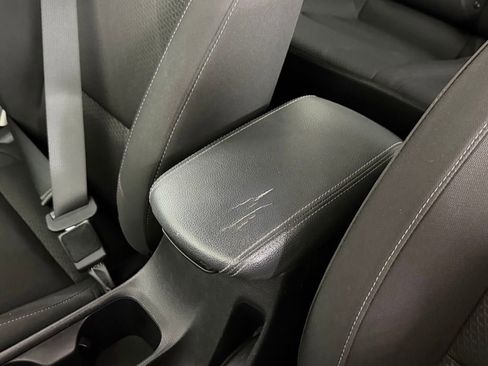 Used 2020 Hyundai Elantra GT FWD image 30
