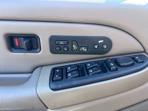 Used 2005 GMC Yukon SLT w/ SLT Preferred Equipment Group image 26