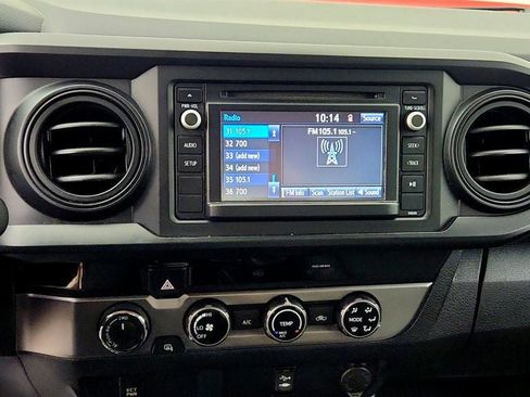 Used 2018 Toyota Tacoma SR w/ SR Convenience Package AWD/4WD image 17
