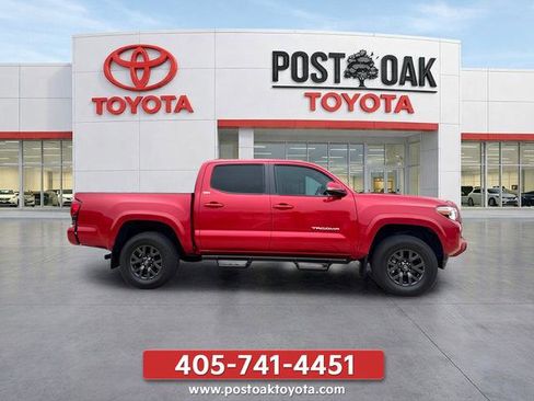 Used 2023 Toyota Tacoma SR5 w/ Technology Package AWD/4WD image 8