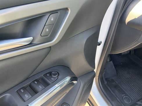 New 2025 Chevrolet Traverse LT w/ LPO, Floor Liner Package image 24