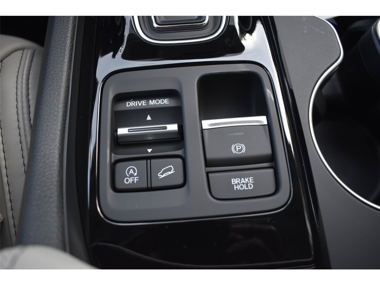 New 2026 Honda Pilot Touring image 18