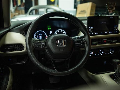 Used 2025 Honda HR-V LX image 14