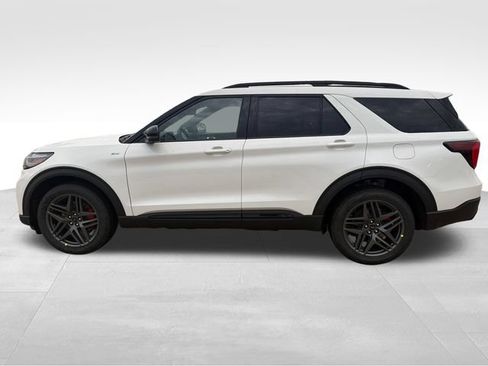 New 2026 Ford Explorer ST-Line AWD/4WD image 3