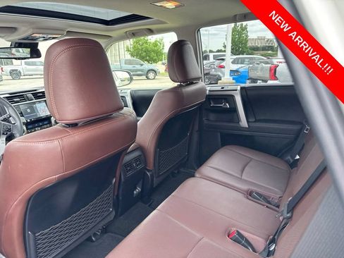 Used 2020 Toyota 4Runner Limited AWD/4WD image 8