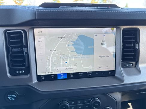 New 2025 Ford Bronco Outer Banks w/ Sasquatch Package AWD/4WD image 6