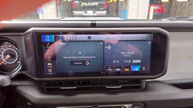 Used 2026 Jeep Gladiator Sport AWD/4WD image 18