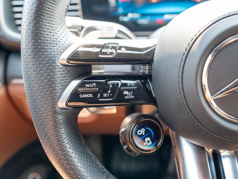 Used 2025 Mercedes-Benz GLE 53 AMG 4MATIC image 24