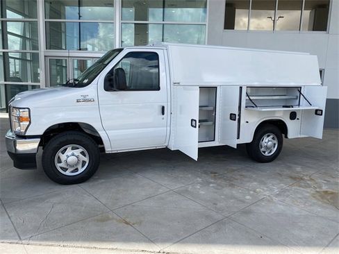New 2026 Ford E-350 and Econoline 350 Super Duty w/ Power Equipment Group image 11